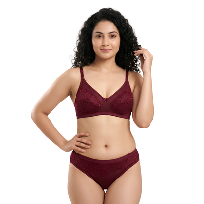 Women’s Lace Bra & Panty Set