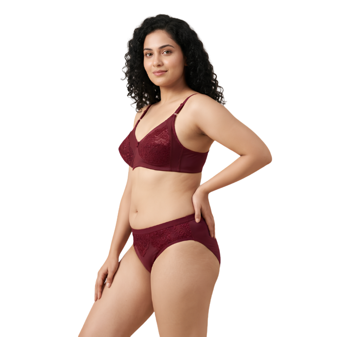 Women’s Lace Bra & Panty Set