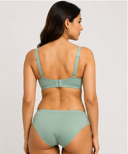 Women’s Green Lightly Padded Bra & Panty Set